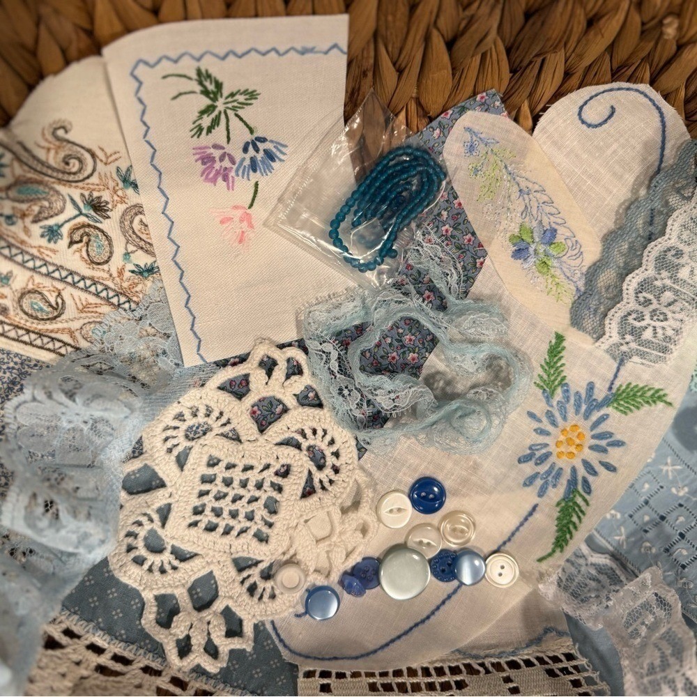 Vintage Fabric Scrap Bundle Blue Green Junk Journal Slow‎ Stitch Lace Embroidery - Picture 2 of 10